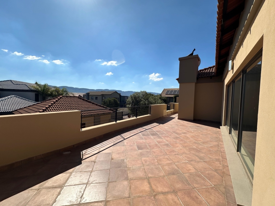 5 Bedroom Property for Sale in Xanadu Eco Park North West